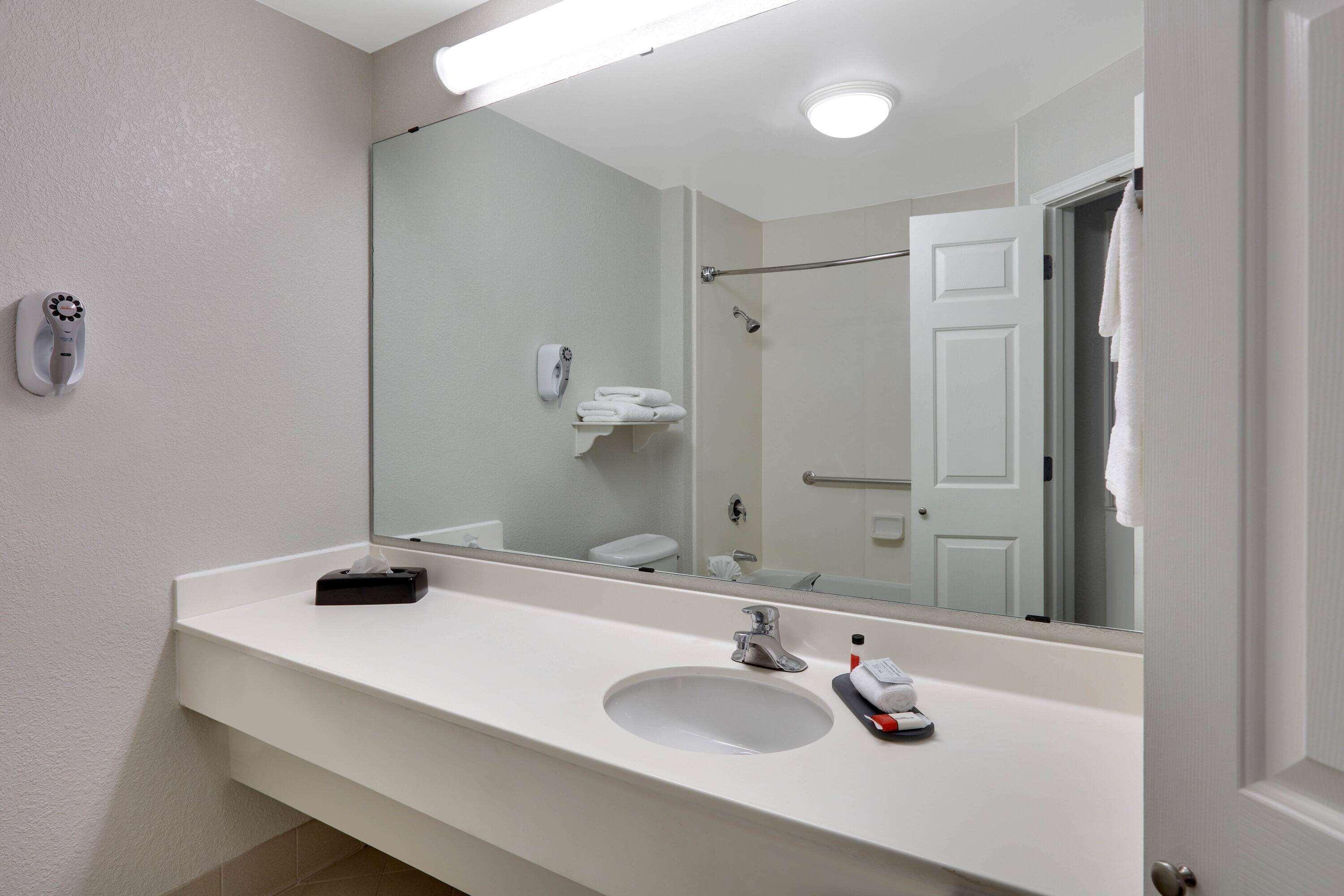 La Quinta By Wyndham Dallas North Central Εξωτερικό φωτογραφία